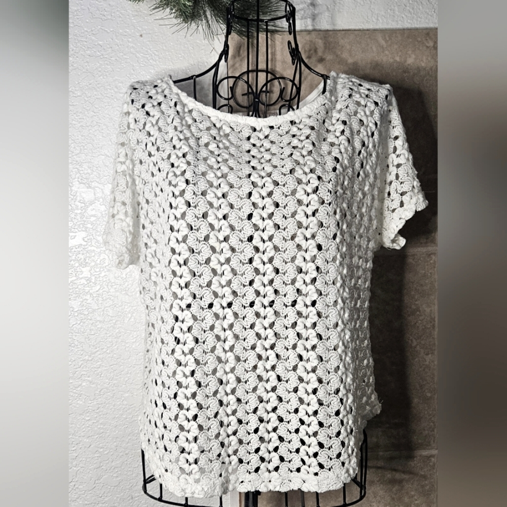 San Souci Crochet-Lace Crop Top